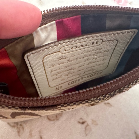 Coach wristlet - Picture 2 of 3